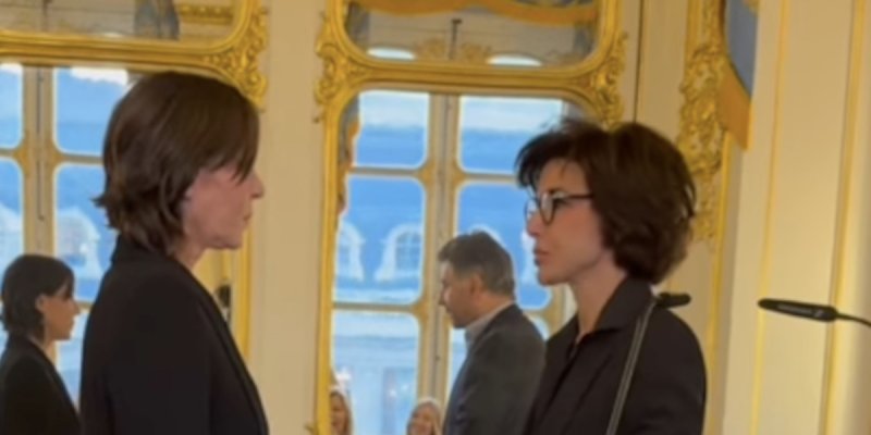 Mathilde Seigner, les larmes aux yeux face à Rachida Dati