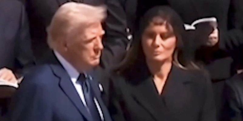 Melania Trump remplacée par une doublure au Vatican ?