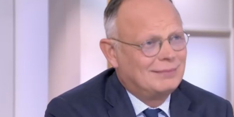 Métamorphose capillaire d'Edouard Philippe, ses cheveux repoussent