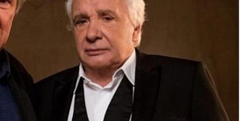 Michel Sardou : Un décor qui s'effondre et sème la panique en plein direct !
