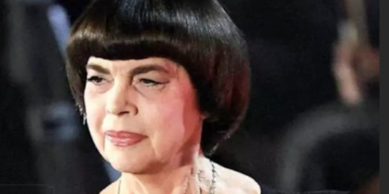 Mireille Mathieu, son « terrible mal », en plein concert : « J'ai la trouille ! »