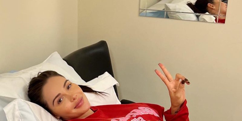 Nabilla Benattia, grossesse simulée, faux ventre, elle répond (photo)