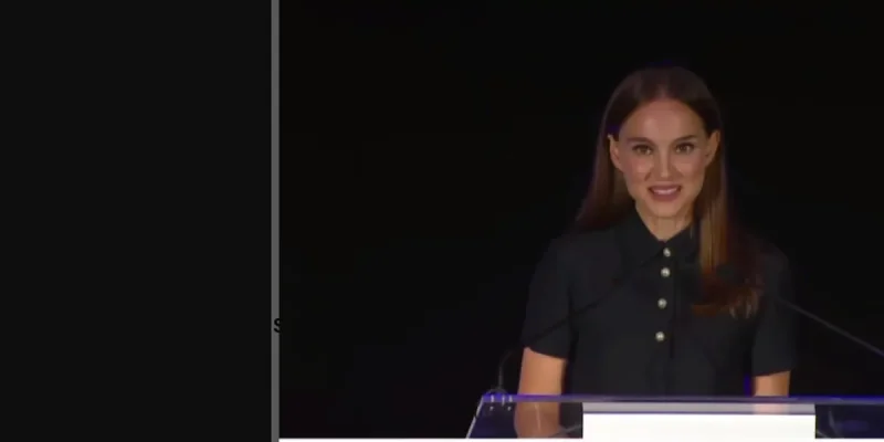Natalie Portman - Une anecdote surprenante avec Charles III, une bourde royale