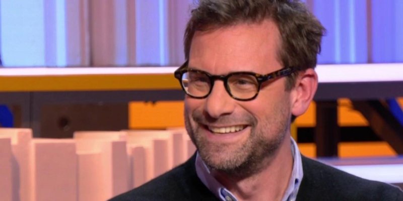 Nicolas Mathieu, clin d'œil Charlotte Casiraghi sur France 2