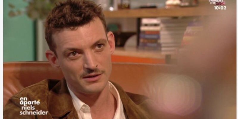 Niels Schneider mal à l'aise : il esquive les questions sur Virginie Efira, la mère de son petit Hiro