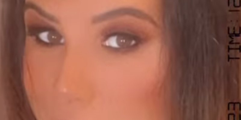 Nouveau look pour Karine Ferri : Que cache cette coupe étonnante ?