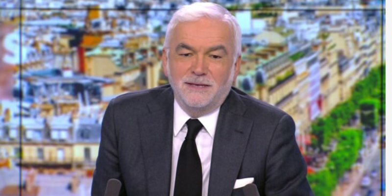 Pascal Praud : Un anecdote émouvante sur Jean-Pierre Elkabbach, leur curieux rituel du matin