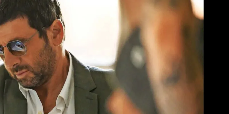 Patrick Bruel partage ses inquiétudes pour l'avenir de son fils Léon : « C'est quand même une grande inconnue… »