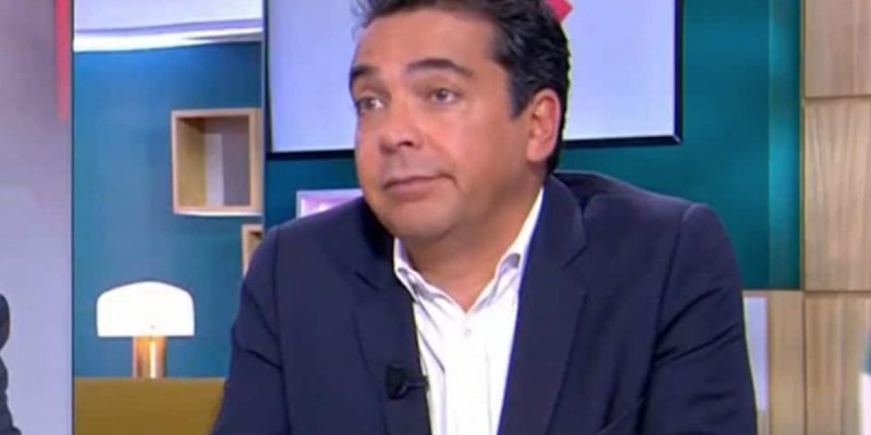 Patrick Cohen taquiné sur son intimité : il fusille Anne-Elisabeth Lemoine en plein direct !