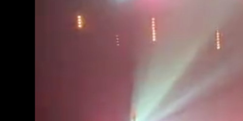 Brigitte Macron débusquée à un concert, le président « balance » les images