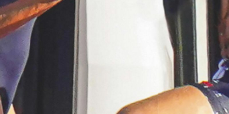 Brigitte Macron fâchée - Elle "gronde" Emmanuel Macron en public, la raison (photo)