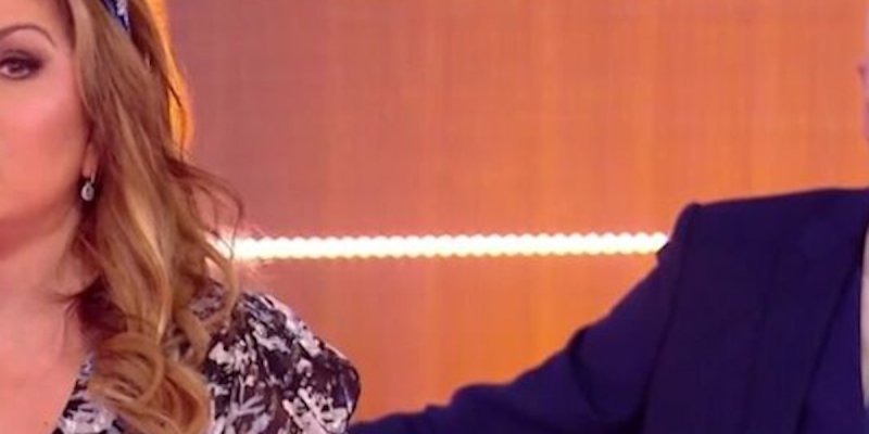 Hélène Ségara méconnaissable après un lourd traitement, sa réplique aux rageux