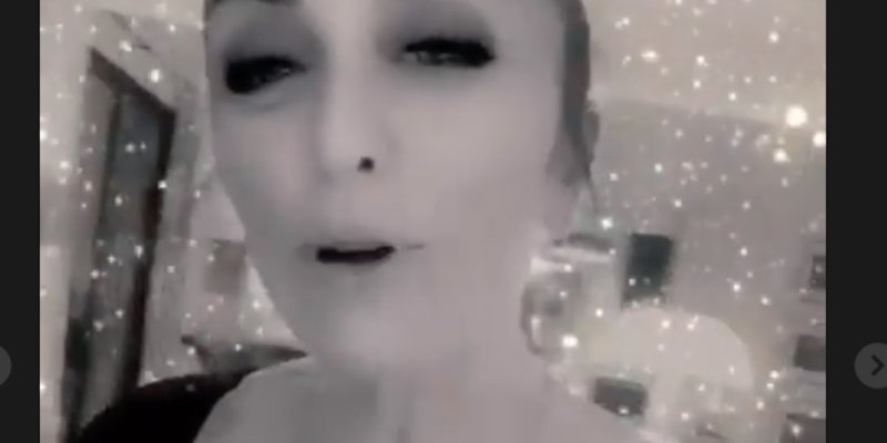 Jenifer, l'accouchement approche, ses rondeurs affichées pendant le réveillon (photo)