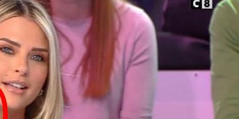 Kelly Vedovelli aux urgences, sueurs froides à cause d'une mystérieuse boule