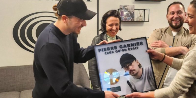 Pierre Garnier : disque d'or en poche, le chouchou de Star Academy sur un nuage !