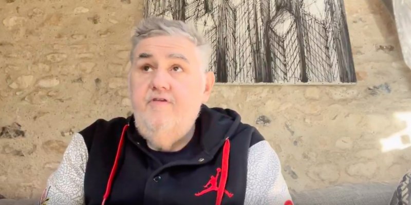 Pierre Ménès sort du coma - révélation sur ce complot pour le détruire