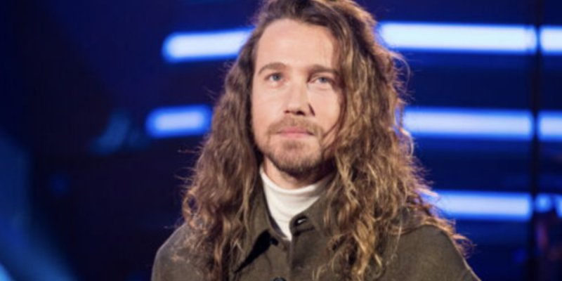 « Plus le temps passe... » : Julien Doré revient sur sa peur d'oublier la voix de sa mère décédée