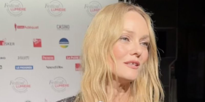 Pourquoi Vanessa Paradis s'était mariée à 45 ans avec Samuel Benchetrit ?
