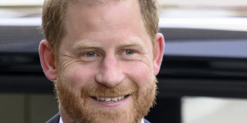 Prince Harry brise le silence sur sa rencontre Charles