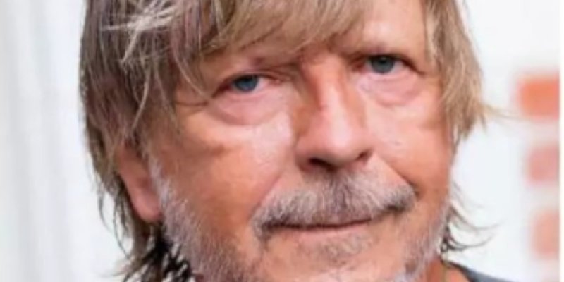 Renaud, sauvé par la naissance de Malone !