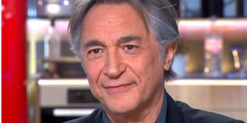 Richard Berry en pleine tourmente : Festival reporté après une pétition en ligne