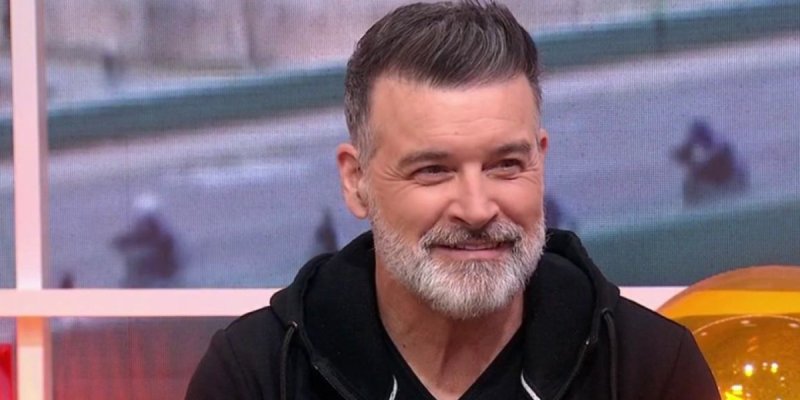 Roch Voisine obligé de vivre en reclus !
