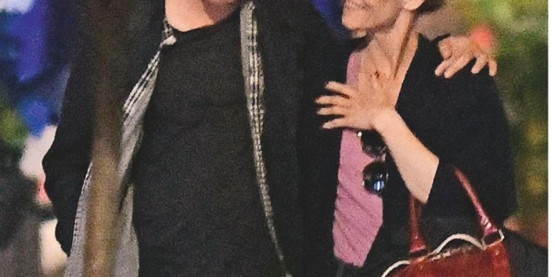 Samuel Benchetrit et Vanessa Paradis se sont pas réinstallés ensemble, ils se laissent du temps »