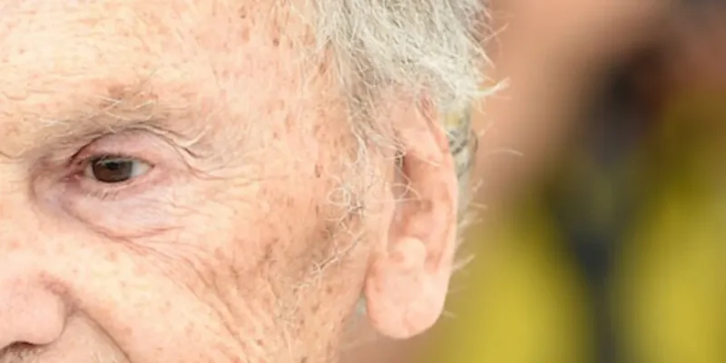 Samuel Benchetrit - son fils Jules pleure Jean-Louis Trintignant, révélation sur leur relation