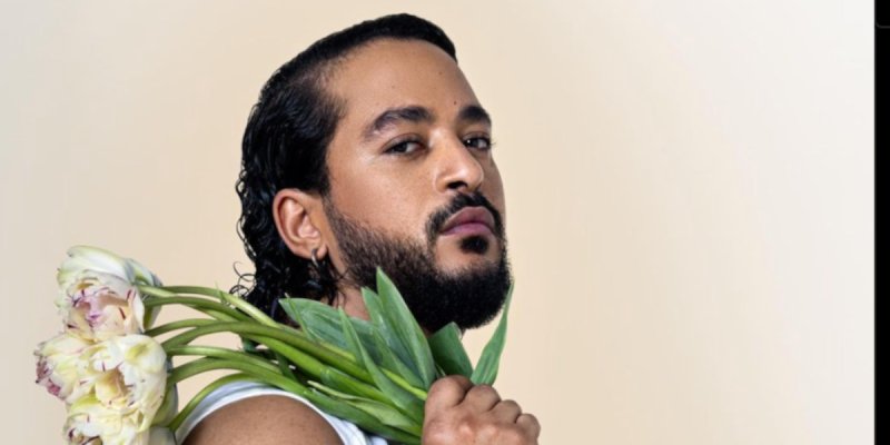 Slimane en tournée mondiale, il annonce une heureuse nouvelle