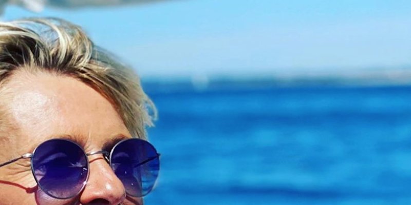 Sophie Davant - mystérieuse conquête - sublime Ile, cachette secrète (photo)