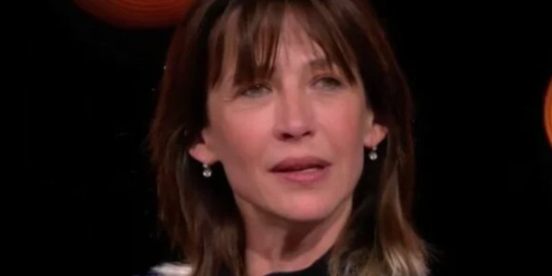 Sophie Marceau : Sa folle nuit avec un chanteur !