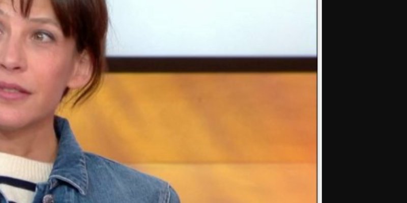 Sophie Marceau : Un été en solo, sans vacances et sans homme, mais elle s'en fiche !