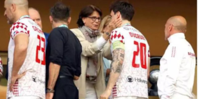 Stéphanie de Monaco vibre pour son fils Louis sur le terrain !
