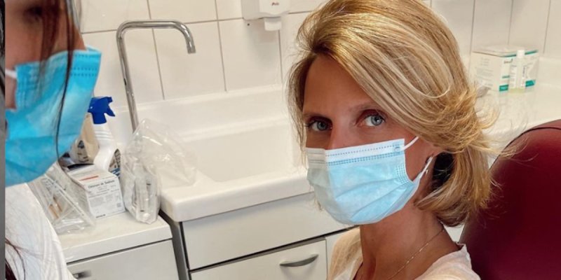 Sylvie Tellier étrillée, Covid-19, cette photo qui divise les internautes