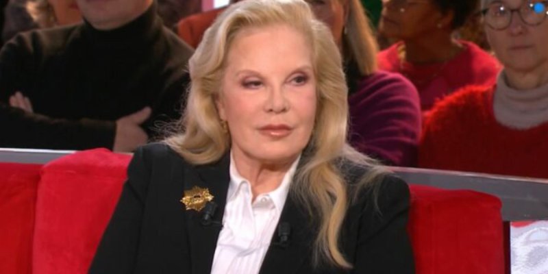 Sylvie Vartan, émue, se confie sur son premier cachet et le cadeau spécial de sa maman !
