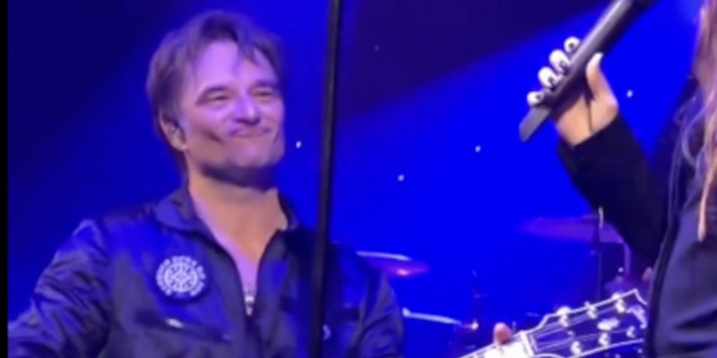 Sylvie Vartan et Laura Smet aux côtés de David Hallyday : ils font vibrer Paris (photo)