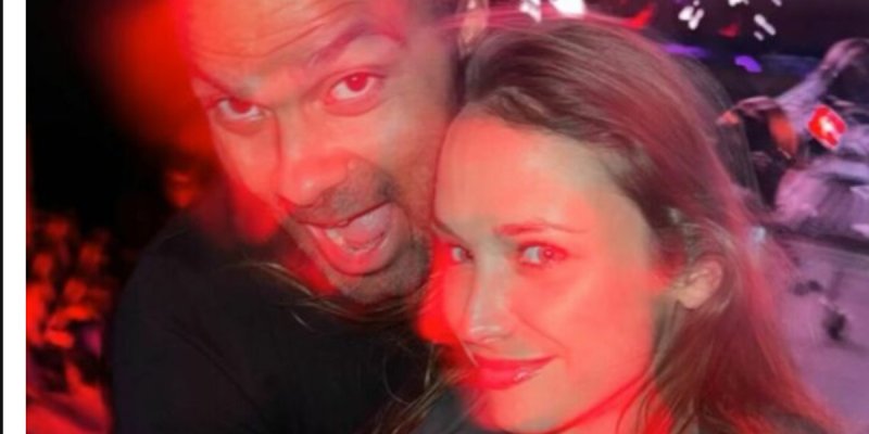 Tony Parker officialise son couple avec Agathe Teyssier à Coachella !