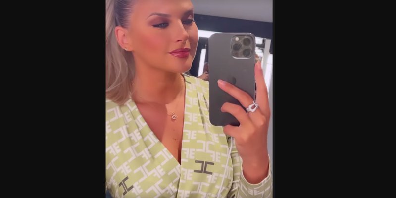 TPMP sans Cyril Hanouna : Kelly Vedovelli démontre son talent et séduit le public