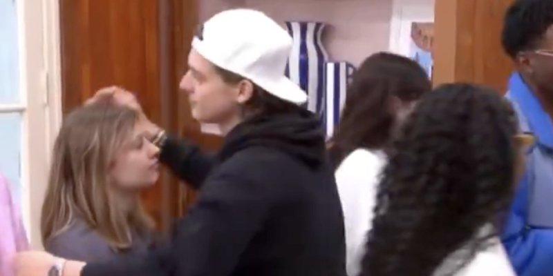 Ulysse de retour à la Star Academy : une distance palpable avec Marine