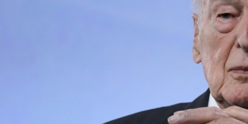 Valéry Giscard d'Estaing décédé - l'hommage très particulier de Carla Bruni et Nicolas Sarkozy