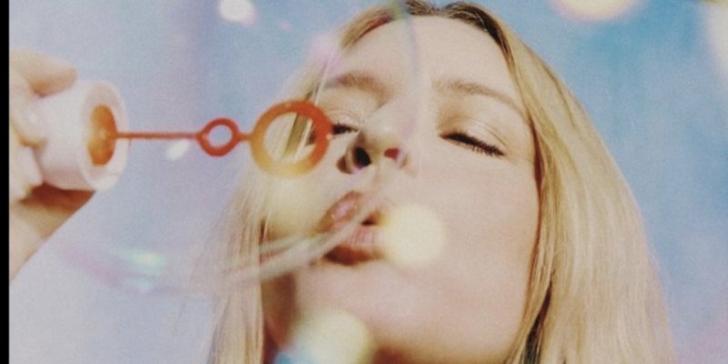 Virginie Efira se met au régime... sans alcool !