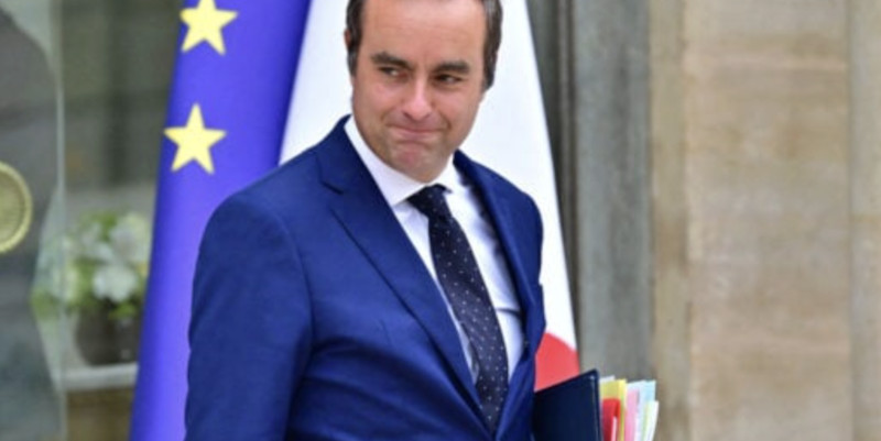 Sébastien Lecornu est-il en couple, ce que l'on sait de sa vie privée