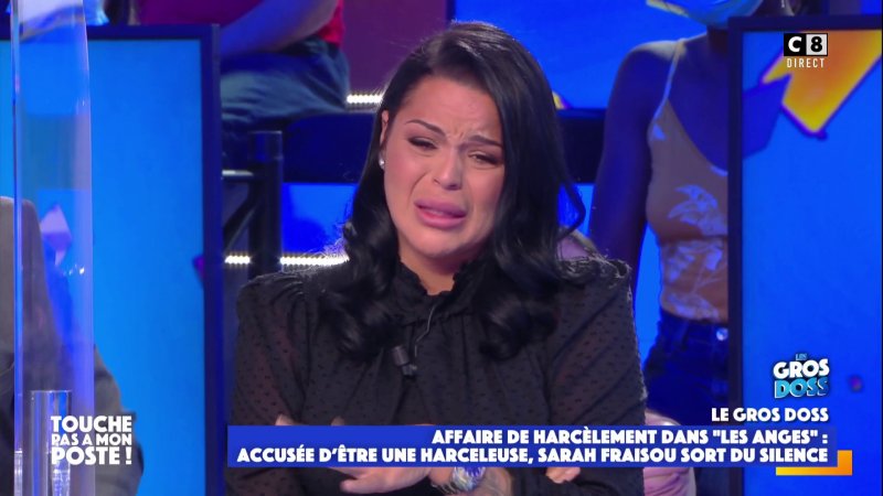 Face à Cyril Hanouna, Sarah Fraisou fond en larmes « Je vais m'ouvrir les veines »
