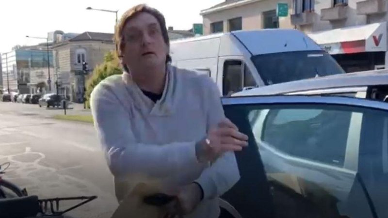 Pierre Palmade, l'énigme persiste à sa sortie d'hôpital : ce que cache son silence !