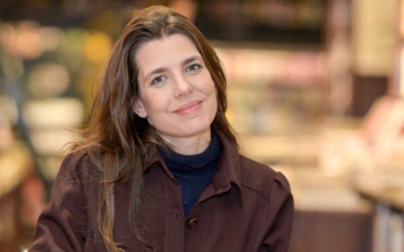 Charlotte Casiraghi, Nicolas Mathieu : ce détail remarqué à la sortie de la Maison de la Poésie