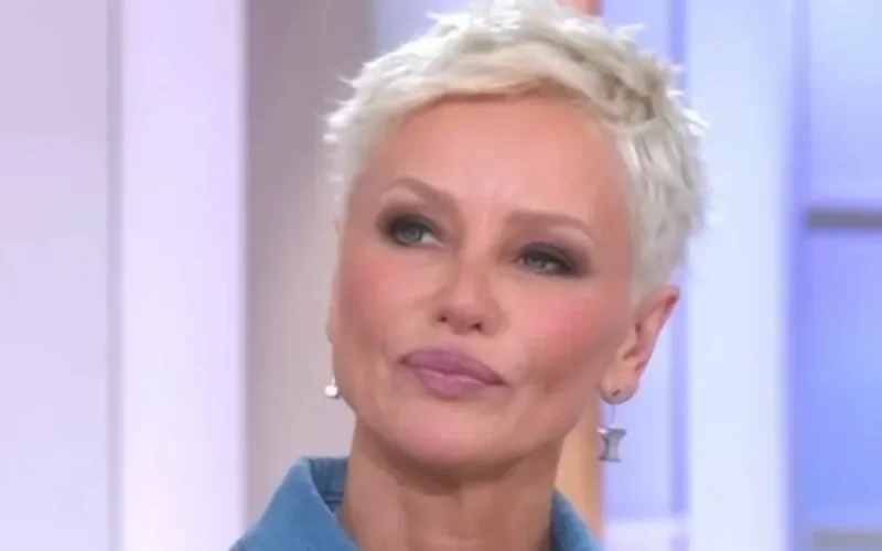  Adriana Karembeu « choquée » par le scandale de son baiser avec Marc Lavoine !