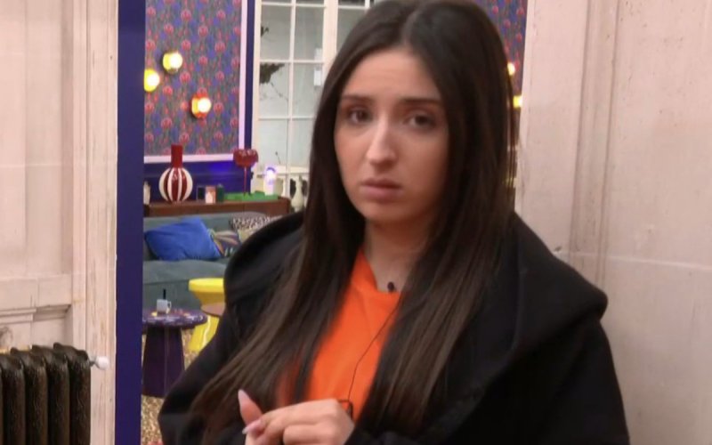 Star Academy : Ambre « au fond du seau » et terrassée par une crise d'angoisse au château