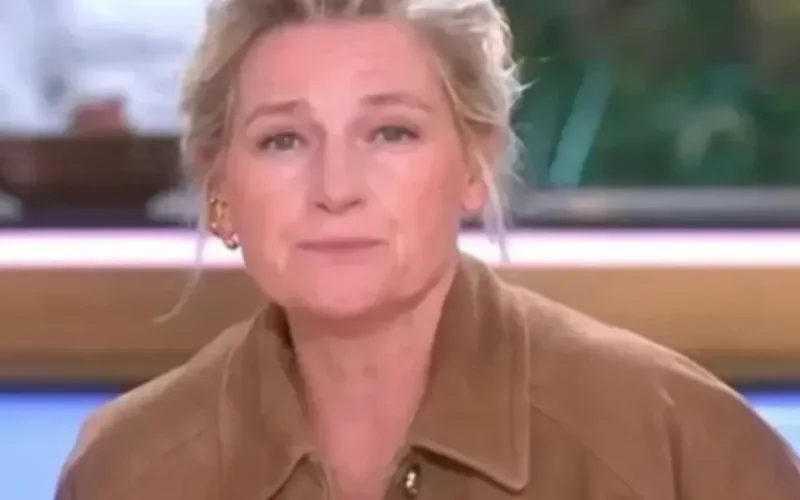 Anne-Élisabeth Lemoine : son départ de C à vous programmé ?