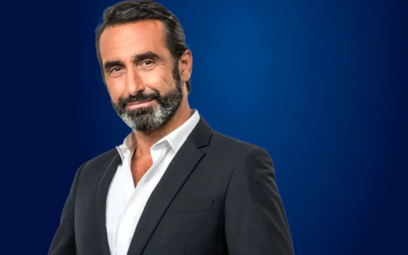 Après Olivier Benkemoun, c'est Christine Kelly qui est virée ?