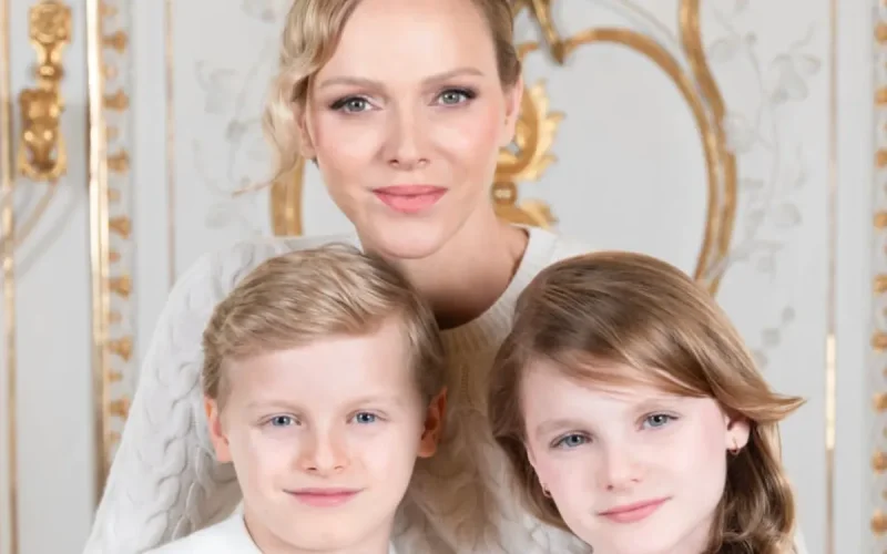 « Bonne fête à toutes les mamans » : Charlène de Monaco apparaît radieuse avec ses jumeaux